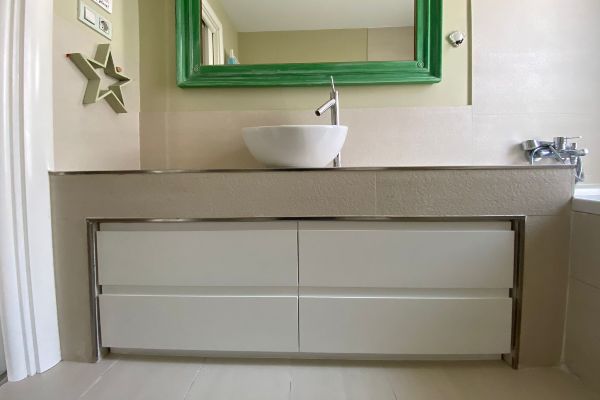 lacado de baños 2 - Lacados Pamplona · Empresa de lacados en Pamplona y Navarra