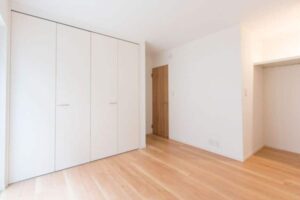 precio del lacado de armarios en Pamplona, Navarra